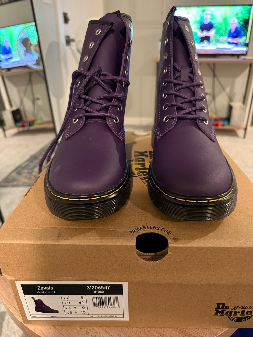 NIB Dr. Martens Purple Lace-Up Zavala Ankle Boots W10 / M9 / EU 42